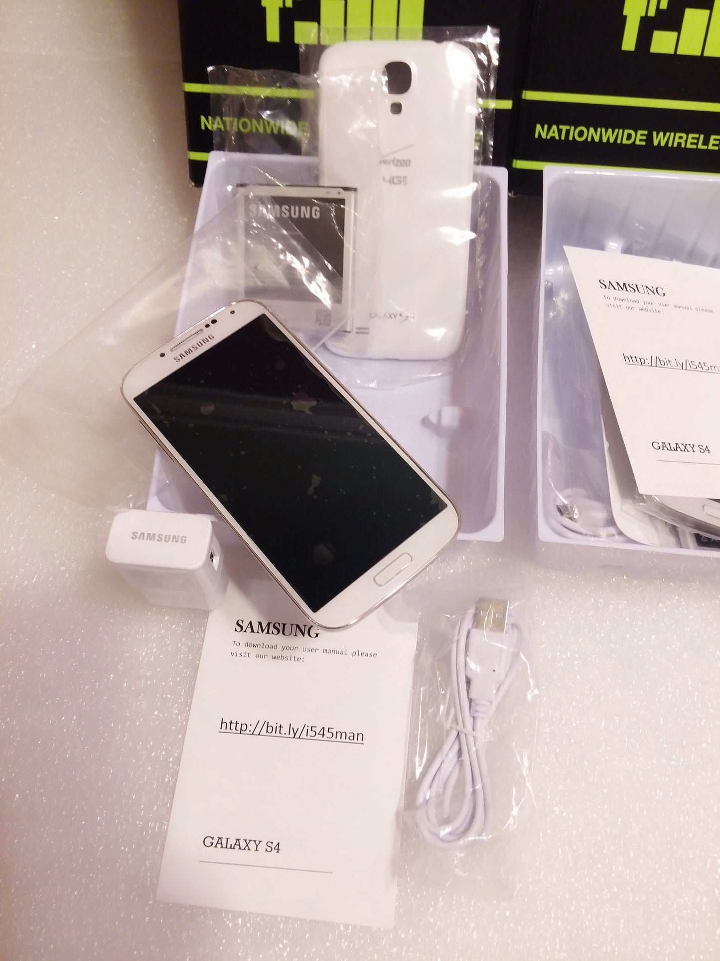 Samsung Galaxy S4 SCH-I545 16GB Verizon Manufacturer Factory Unlocked - White Grade A - worldtradesolution.com
 - 2