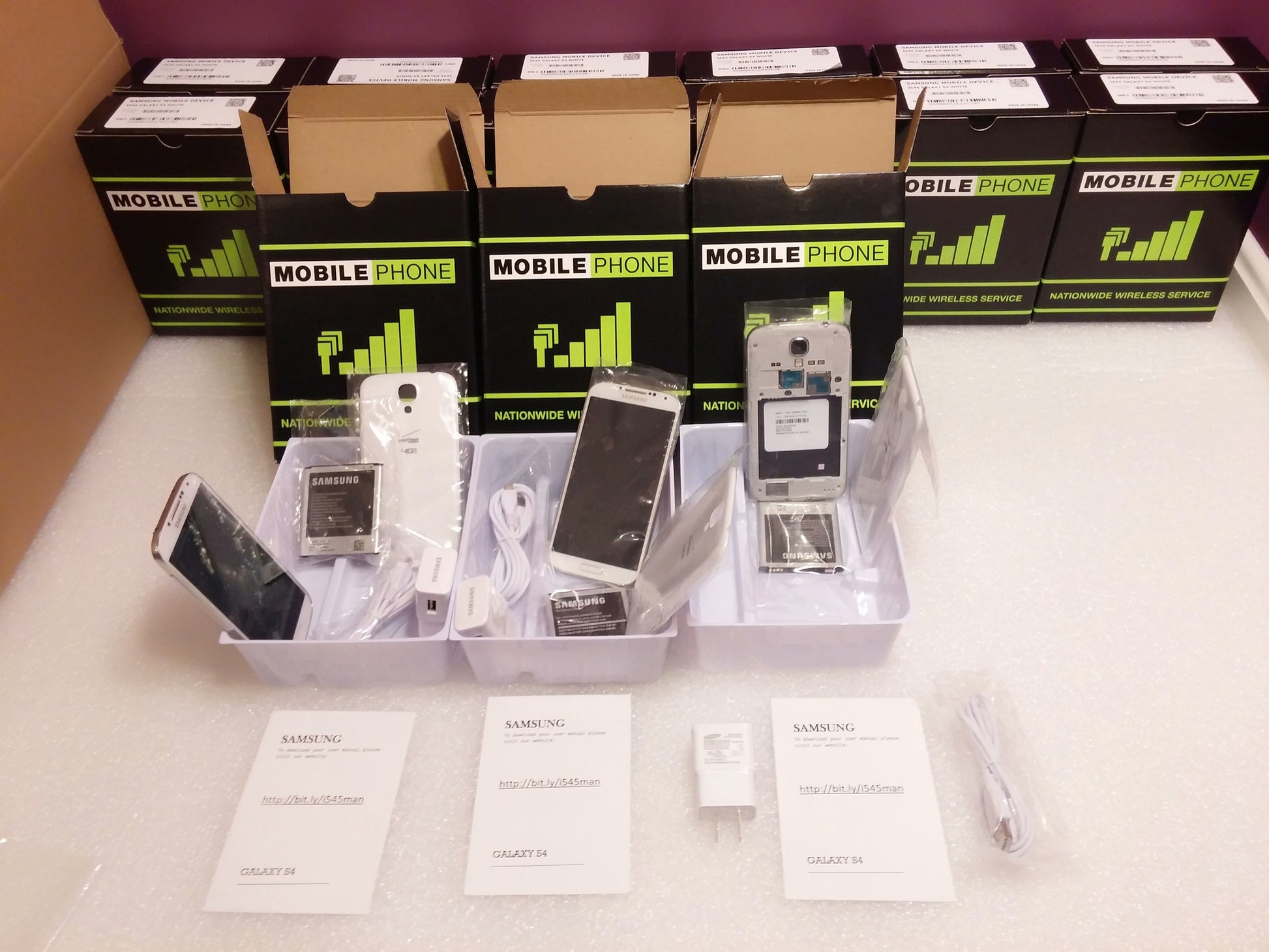 Samsung Galaxy S4 SCH-I545 16GB Verizon Manufacturer Factory Unlocked - White Grade A - worldtradesolution.com
 - 4